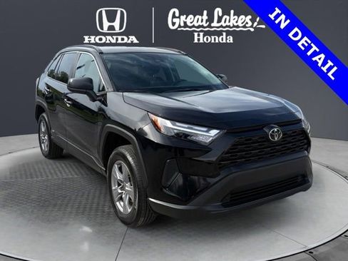 Used 2025 Toyota RAV4 LE AWD/4WD image 1