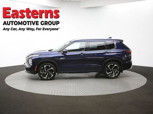 Used 2023 Mitsubishi Outlander SEL image 59