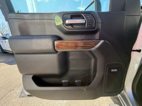 Used 2021 Chevrolet Silverado 3500 High Country image 50