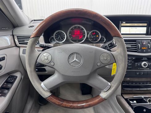 Used 2010 Mercedes-Benz E 350 E 350 Sedan 4D image 19