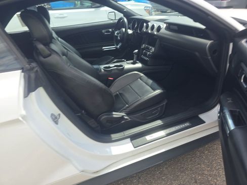 Used 2022 Ford Mustang Premium image 11