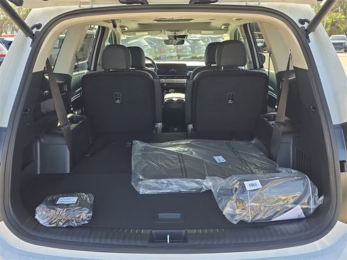 New 2025 Kia Telluride S image 10