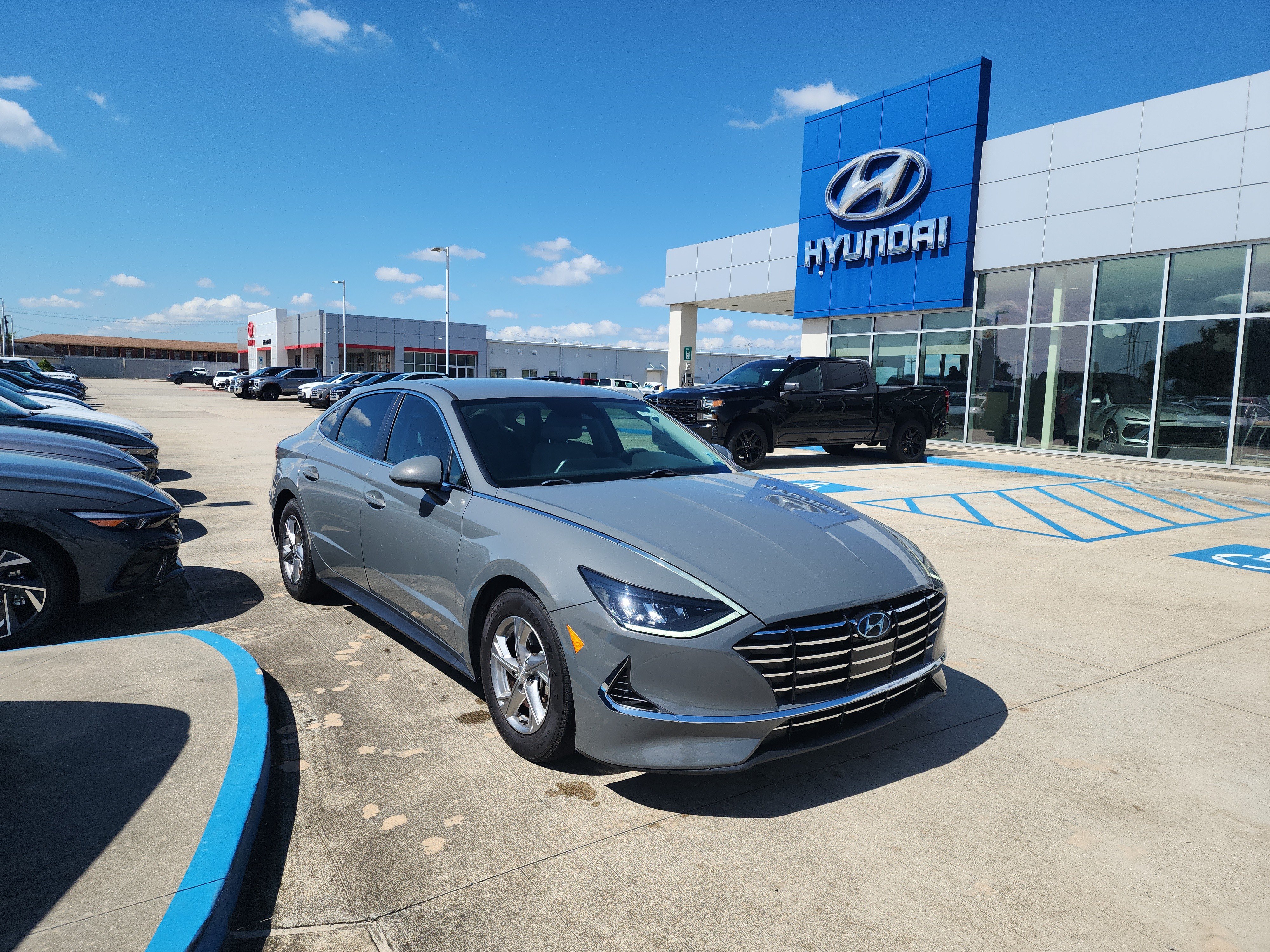 Used 2020 Hyundai Sonata SE FWD image 1