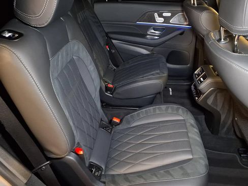 Used 2025 Mercedes-Benz GLS 63 AMG 4MATIC image 20