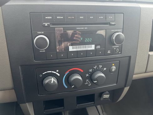 Used 2011 Dodge Dakota Big Horn RWD image 9