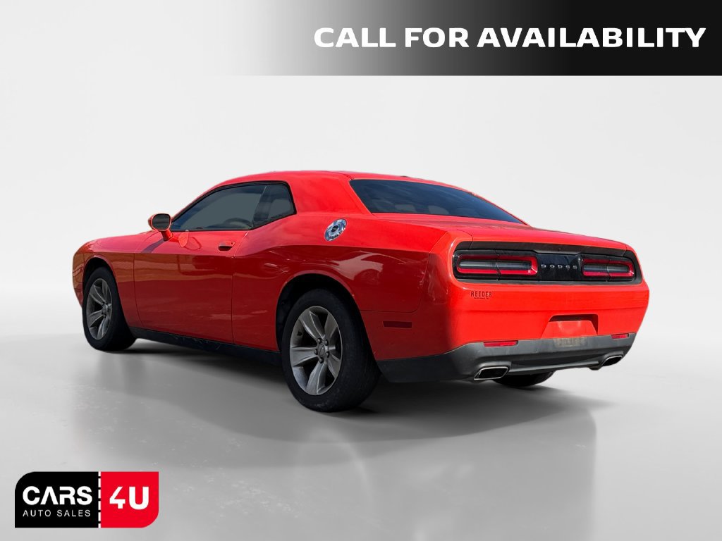 Used 2017 Dodge Challenger SXT RWD image 5