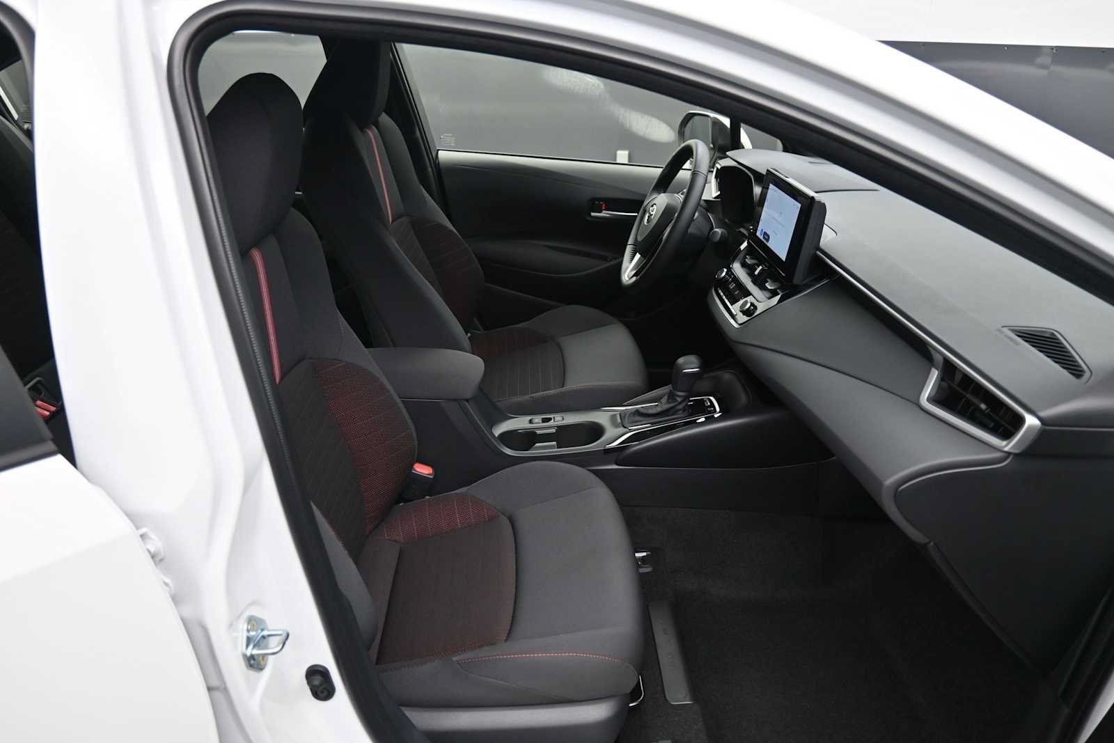 Certified 2026 Toyota Corolla SE FWD image 24