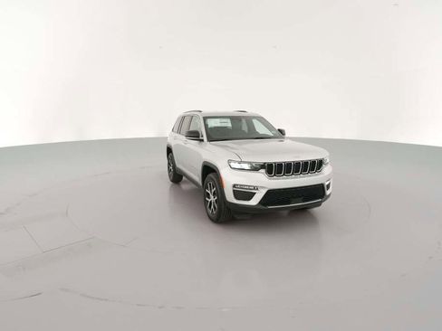 New 2025 Jeep Grand Cherokee Limited image 17