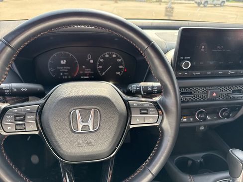 Used 2025 Honda HR-V Sport image 18