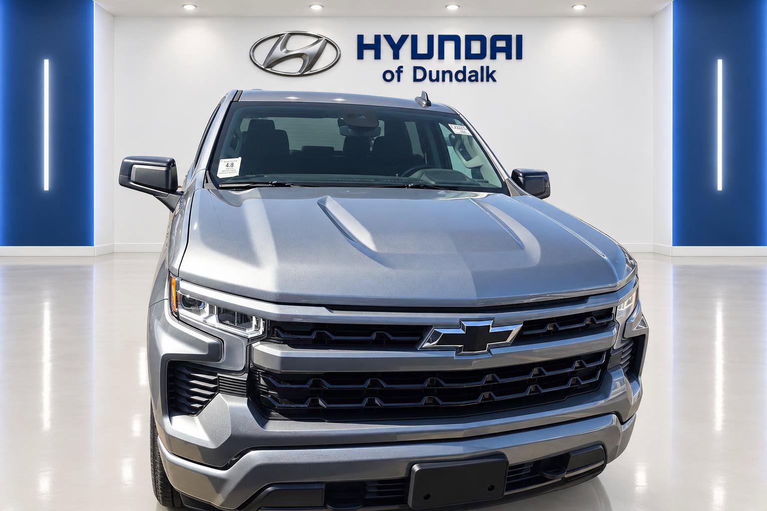 Used 2024 Chevrolet Silverado 1500 RST w/ Z71 Off-Road Package AWD/4WD image 5