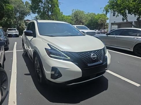 Certified 2023 Nissan Murano SV w/ SV Midnight Edition Package FWD image 1