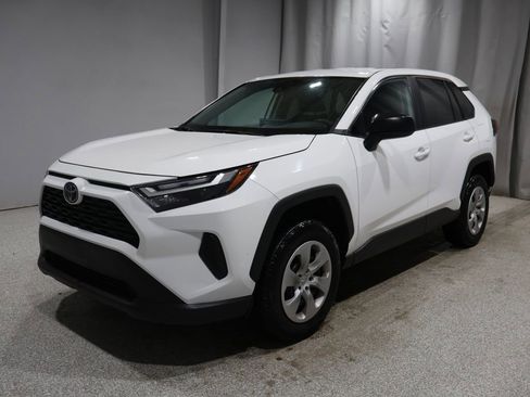 Used 2024 Toyota RAV4 LE image 5