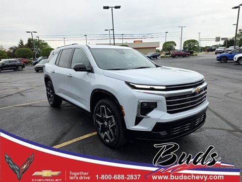 Used 2026 Chevrolet Traverse High Country w/ LPO, Floor Liner Package AWD/4WD image 1