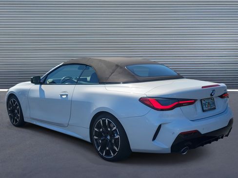 Used 2025 BMW 430i Convertible image 4