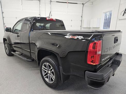 Used 2021 Chevrolet Colorado W/T w/ Custom Special Edition image 7