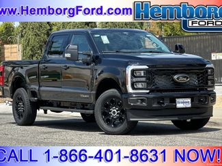 New 2026 Ford F250 Lariat w/ Black Appearance Package AWD/4WD video 1