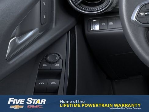 New 2026 Chevrolet Equinox LT FWD image 23