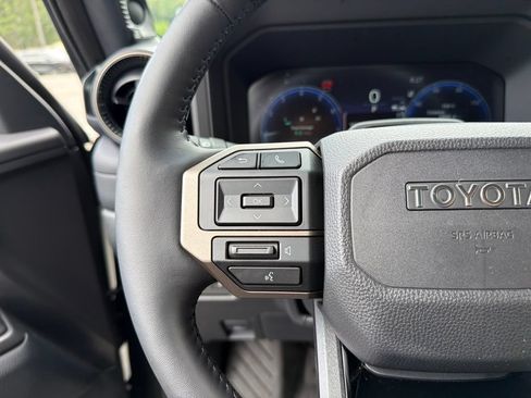 Used 2026 Toyota Land Cruiser w/ Premium Package AWD/4WD image 18