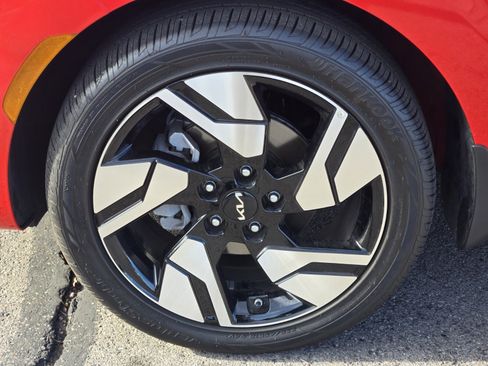 Certified 2025 Kia Soul GT-Line w/ GT-Line Technology Package image 10