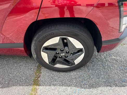 Used 2025 Hyundai Kona SEL FWD image 19