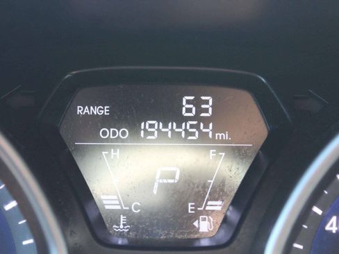 Used 2012 Hyundai Elantra Limited w/ Technology Pkg 5 FWD image 11
