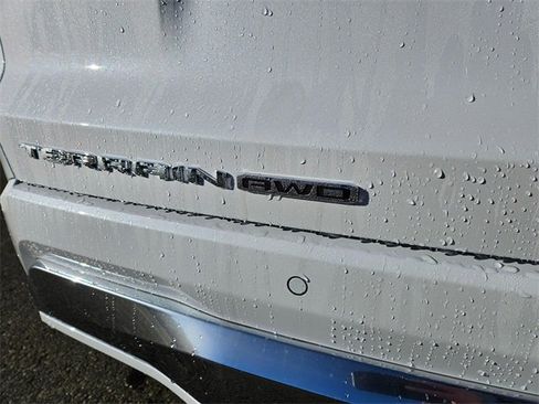 New 2026 GMC Terrain Denali image 10