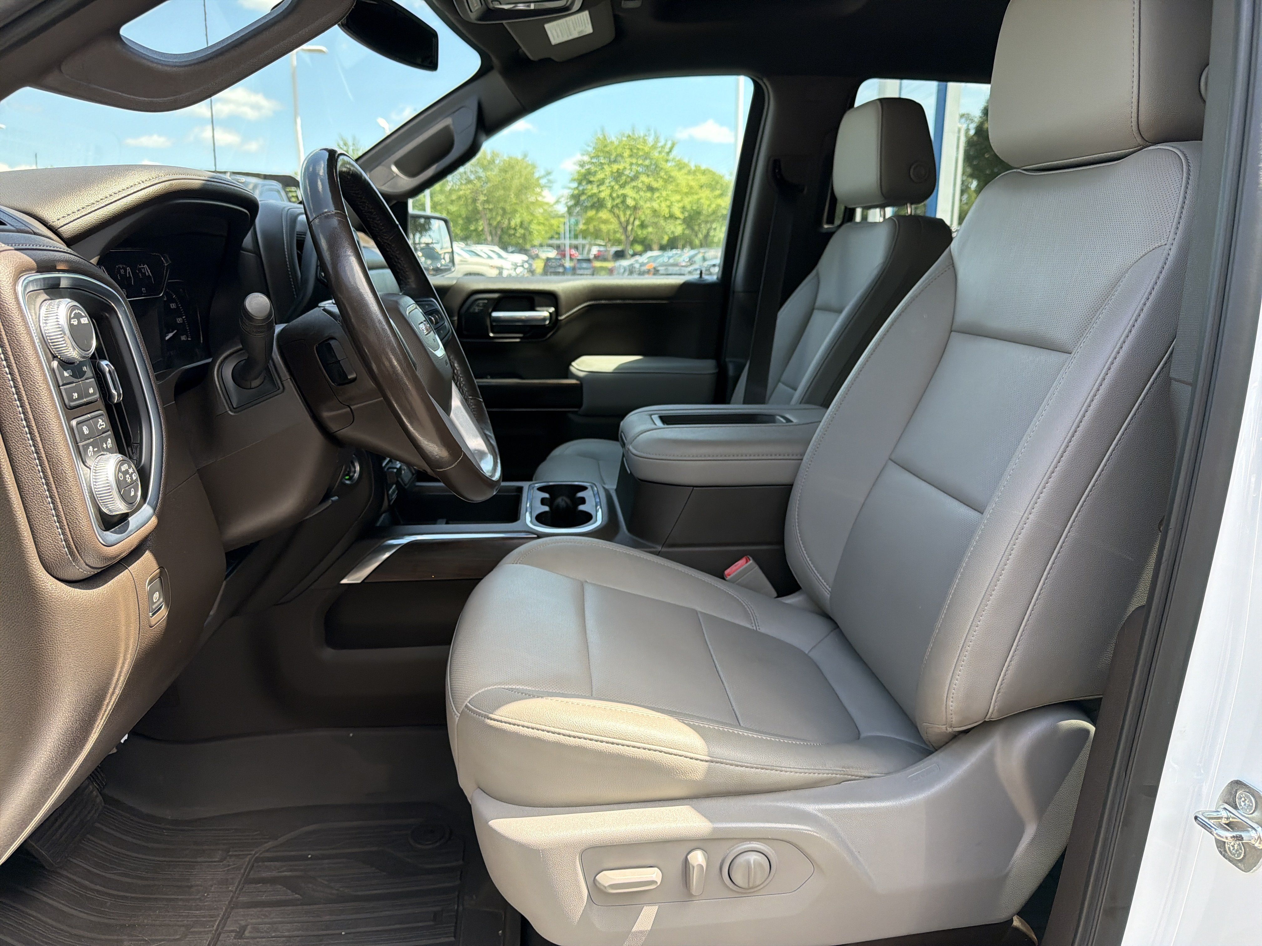 Used 2021 GMC Sierra 1500 SLT w/ SLT Premium Package AWD/4WD image 15