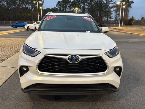 Certified 2022 Toyota Highlander XLE image 7