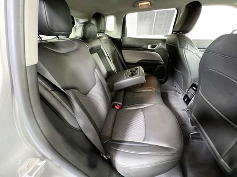 Used 2022 Jeep Compass Latitude w/ Convenience Group image 25