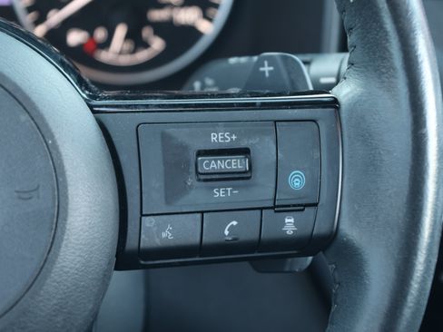 Used 2021 Nissan Rogue SL FWD image 22