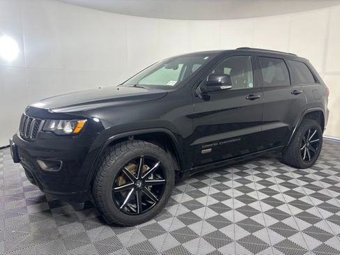 Used 2017 Jeep Grand Cherokee Limited 75th Anniversary AWD/4WD image 31