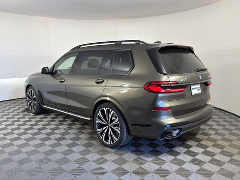 New 2026 BMW X7 xDrive40i w/ Executive Package image 3