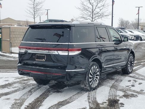 Certified 2024 Lincoln Navigator Black Label image 6