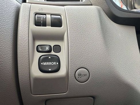 Used 2010 Subaru Forester 2.5X Limited image 25