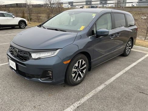 Used 2026 Honda Odyssey EX-L image 11