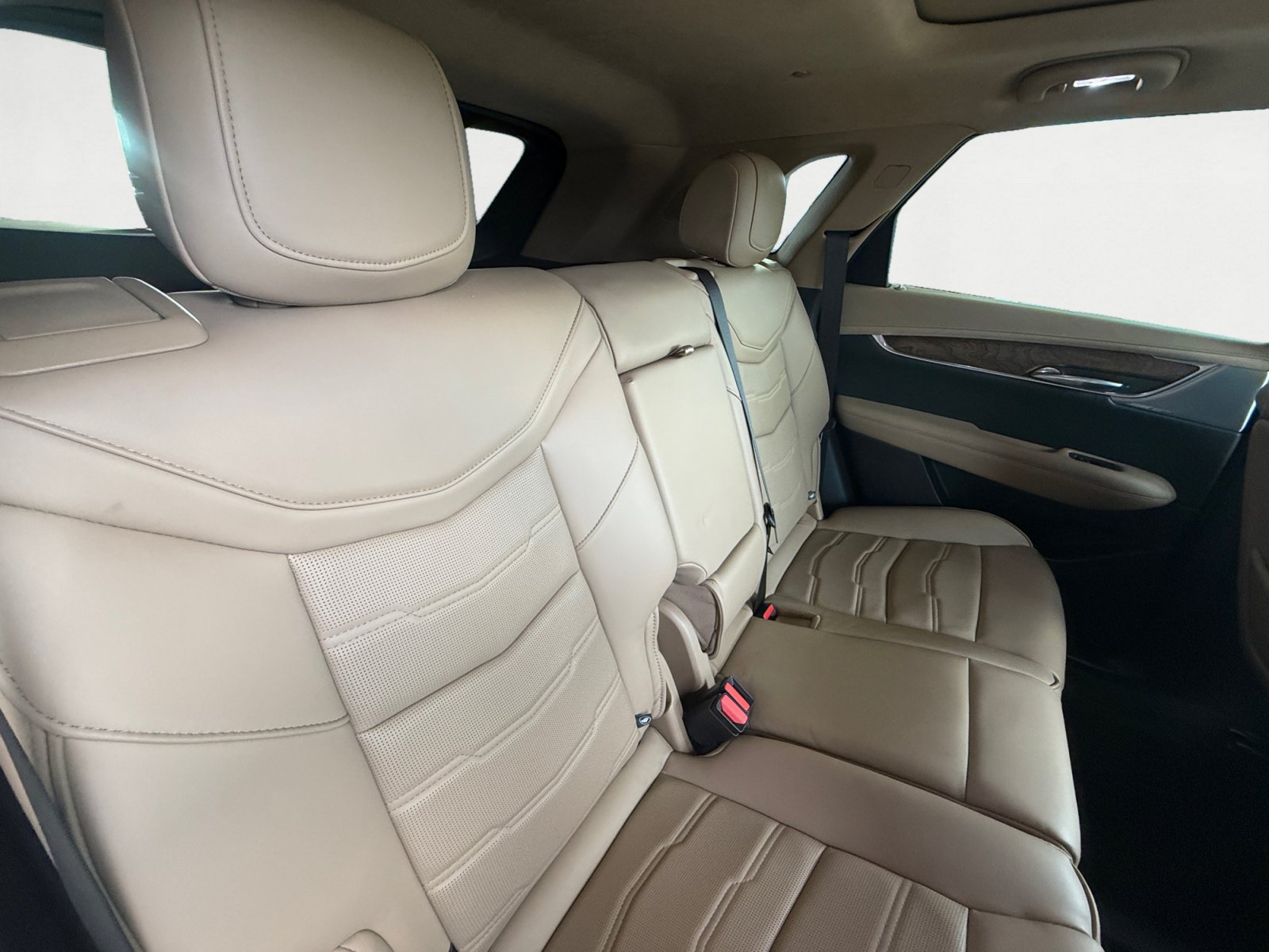 Used 2022 Cadillac XT5 Premium Luxury w/ Platinum Package AWD/4WD image 18