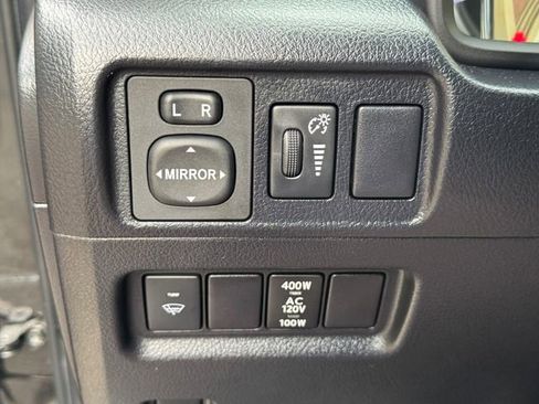 Used 2019 Toyota 4Runner TRD Off-Road Premium image 31