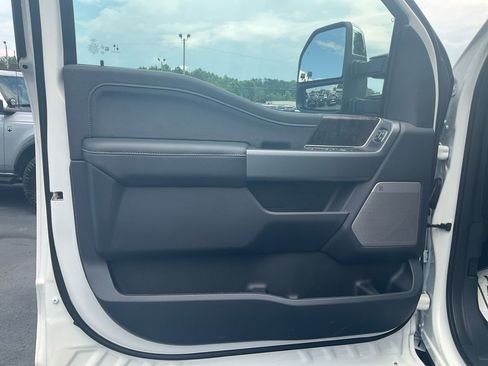 New 2026 Ford F250 Lariat w/ Chrome Package AWD/4WD image 17