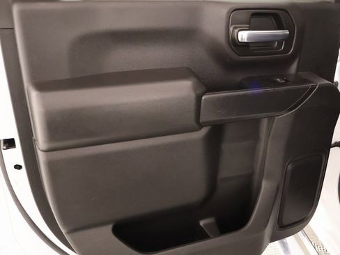 Used 2022 Chevrolet Silverado 2500 LT w/ Convenience Package image 15