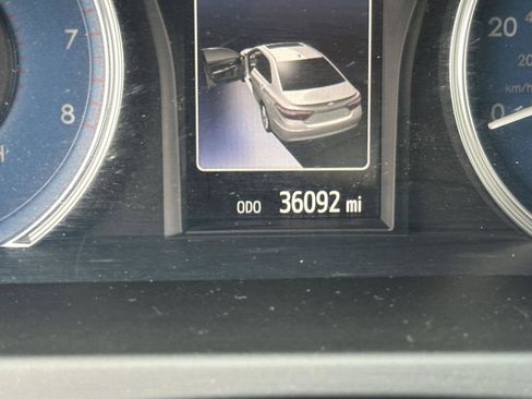 Used 2016 Toyota Camry LE FWD image 13
