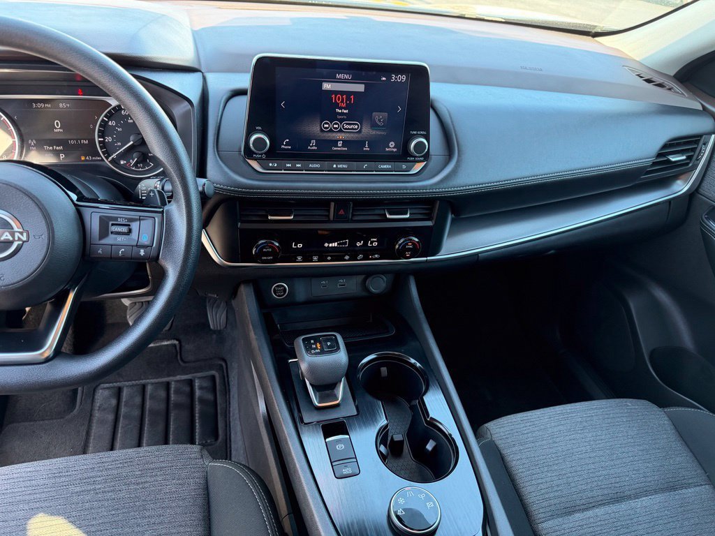 Used 2023 Nissan Rogue SV AWD/4WD image 15