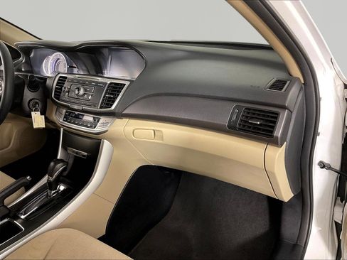 Used 2013 Honda Accord LX image 25