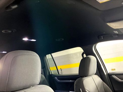 Used 2025 GMC Acadia Elevation w/ LPO, Floor Liner Package image 25