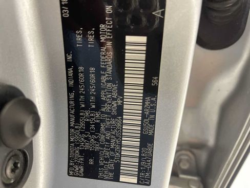 Used 2018 Toyota Highlander XLE FWD image 21