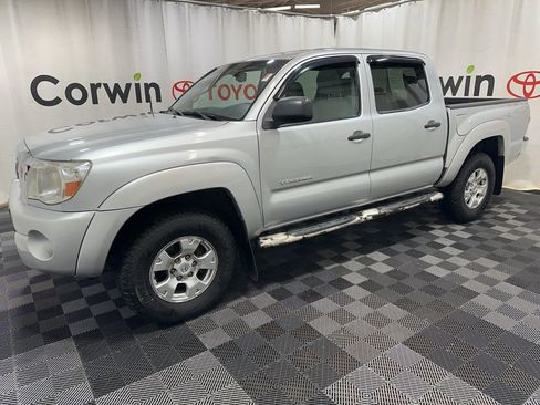 Used 2010 Toyota Tacoma 4x4 Double Cab image 4