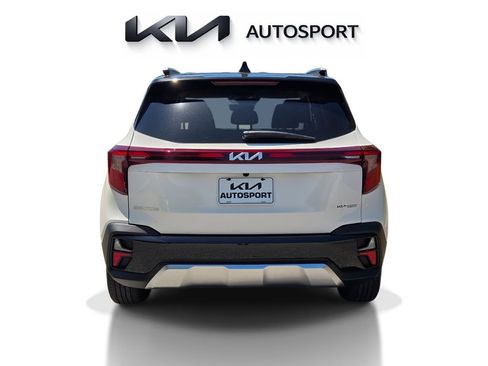 New 2026 Kia Seltos S FWD image 9