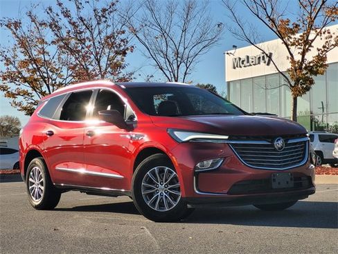 Used 2024 Buick Enclave Premium image 22