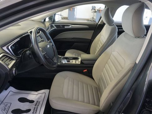 Used 2017 Ford Fusion S image 16