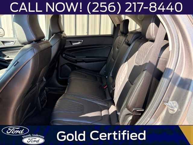 Used 2023 Ford Edge Titanium AWD/4WD image 9