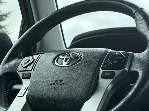 Used 2016 Toyota 4Runner Limited AWD/4WD image 33